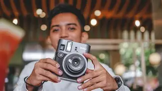 Don't Buy Until You Read This: Sony Fe 50 150Mm F2 Gm vs Fujifilm Instax Mini 41